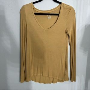 American eagle outfitters mustard long sleeve v neck